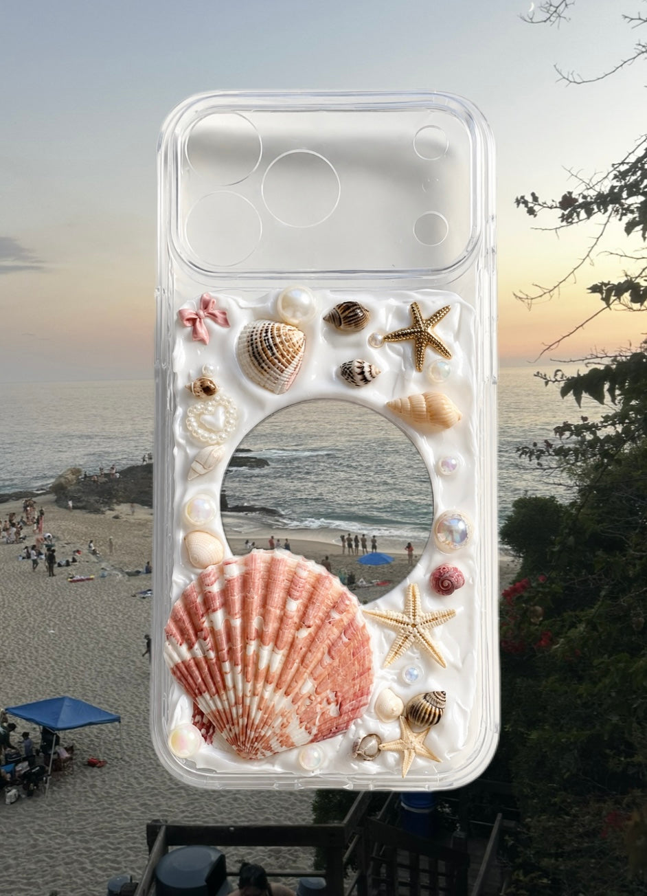 Ocean-themed case
